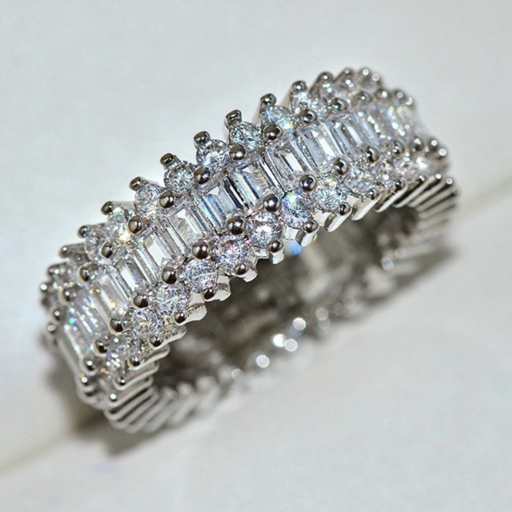 NEW💍18K Gold Baguette Round Diamond Ring - Picture 4 of 6